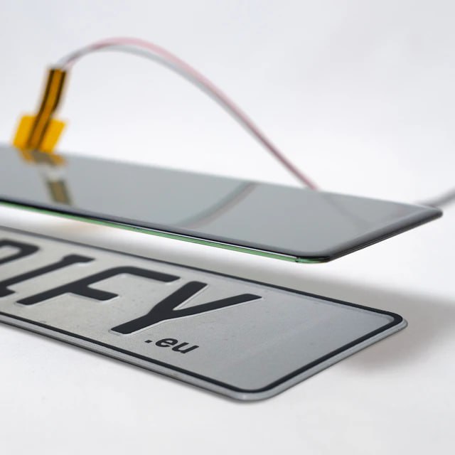 شاشة إخفاء لوحة السيارة الذكية