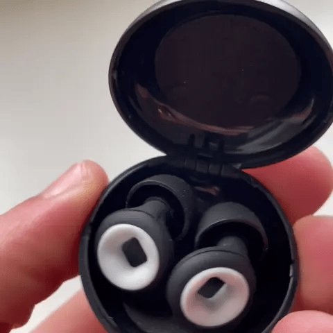 سدادات الأذن لموتو هادئة